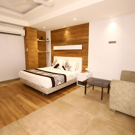Hotel Kelvish Free Airport Pickup 新德里 外观 照片
