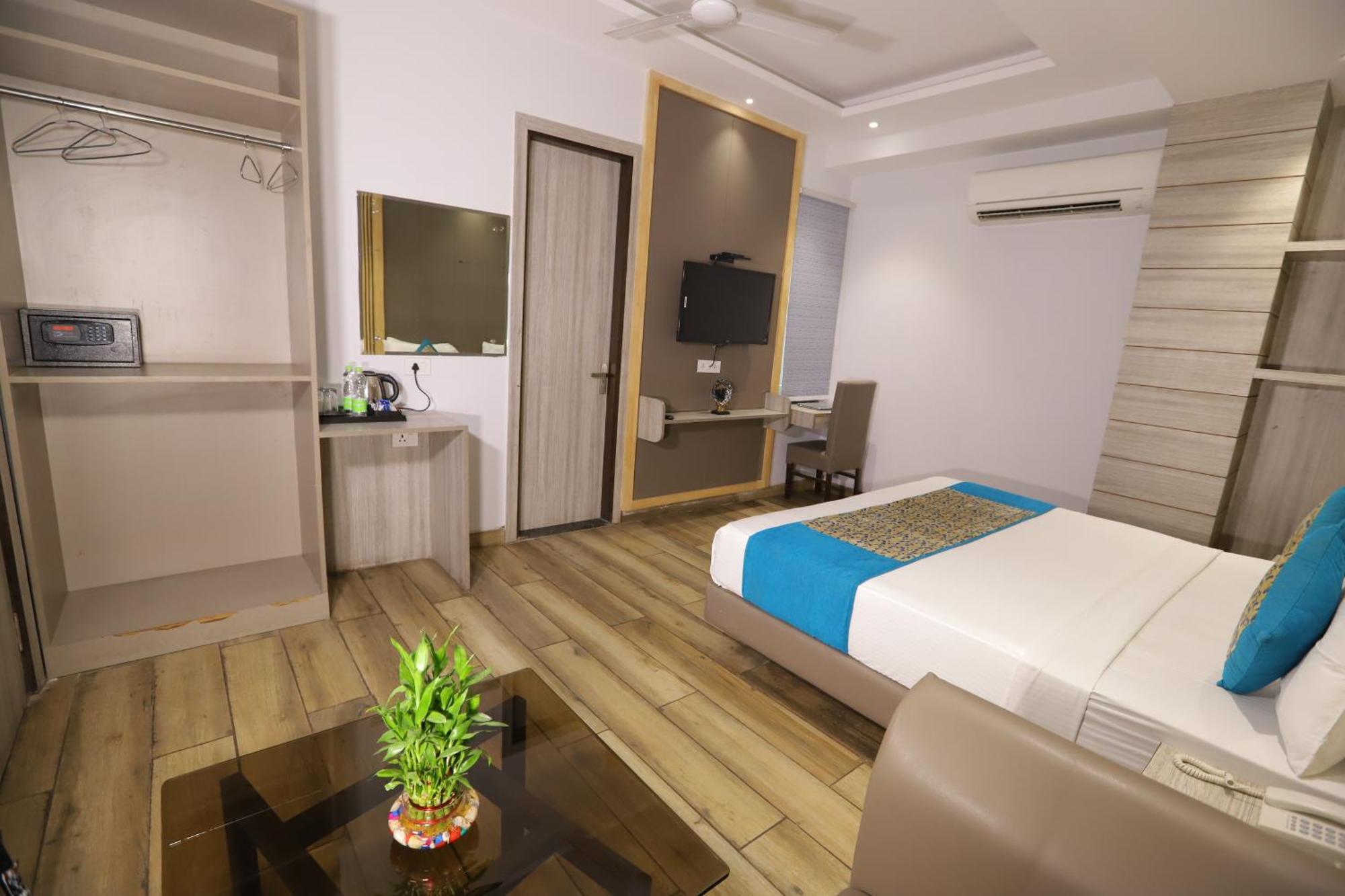Hotel Kelvish Free Airport Pickup 新德里 外观 照片